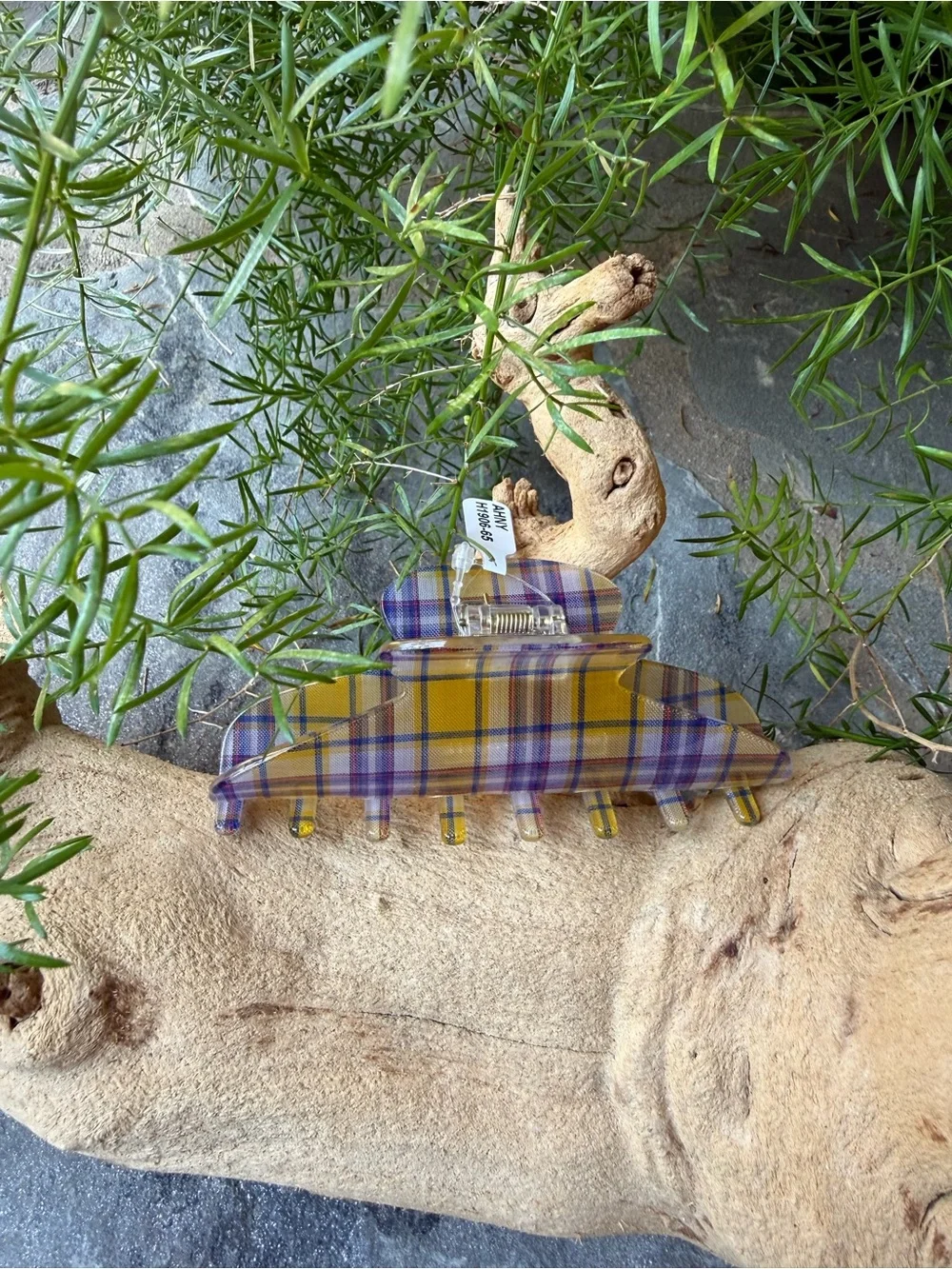 Anthropologie stylish acrylic